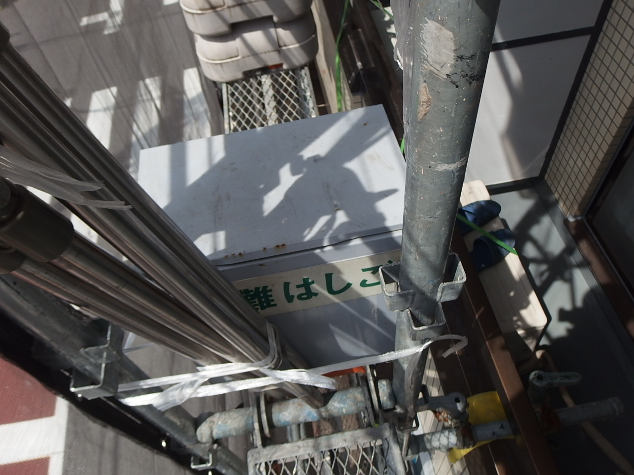 避難器具(吊り下げ梯子)交換